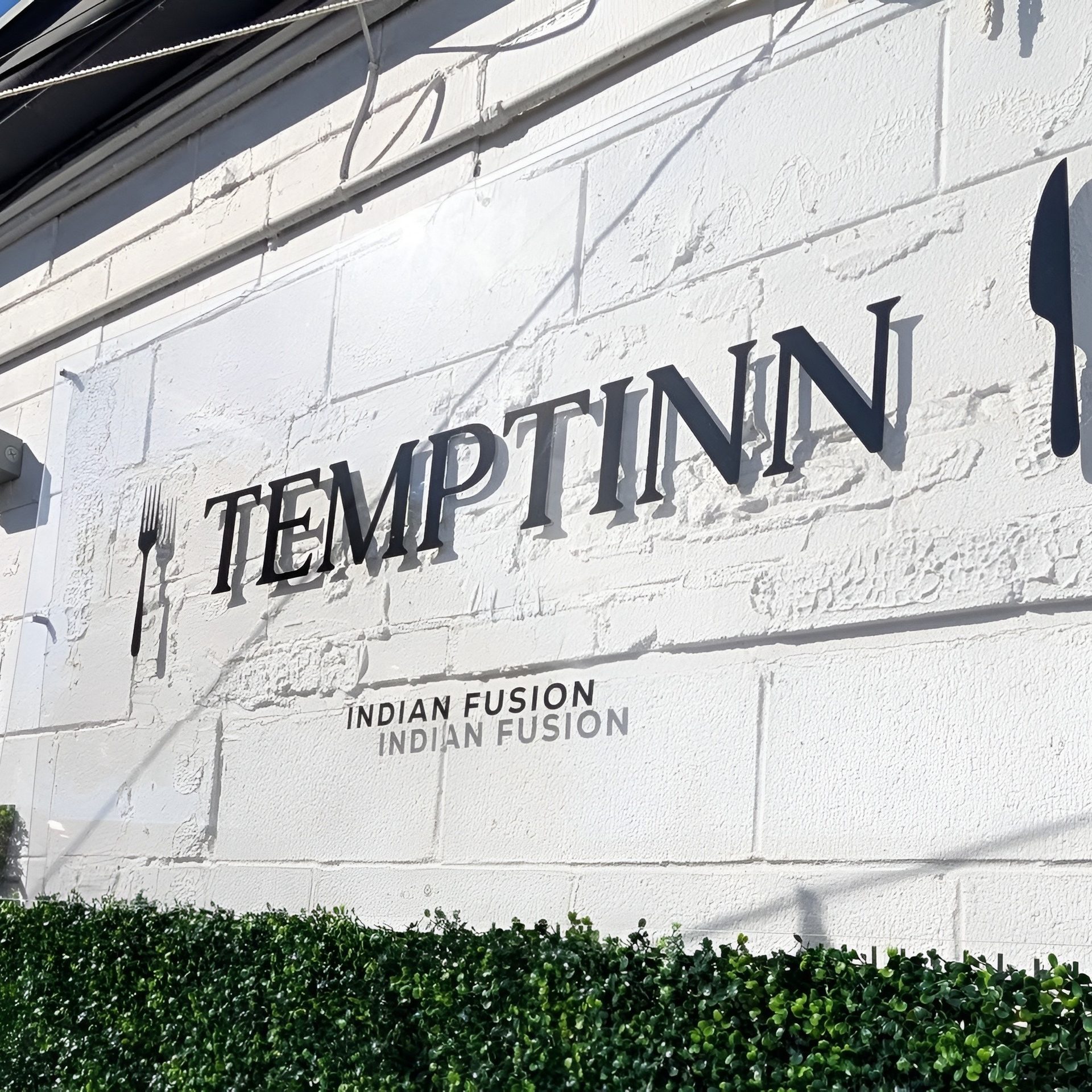Welcome to TEMPTINN - Indian Fusion Cuisine